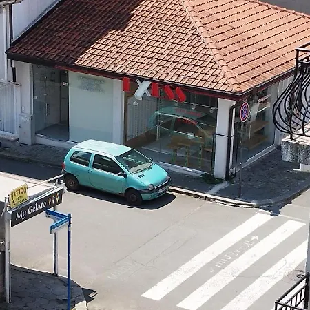 White Pensión